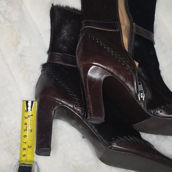 Vintage 90's Dark Brown Pony Hair Heeled Boots with Pointed Toe - Picture 6 of 14